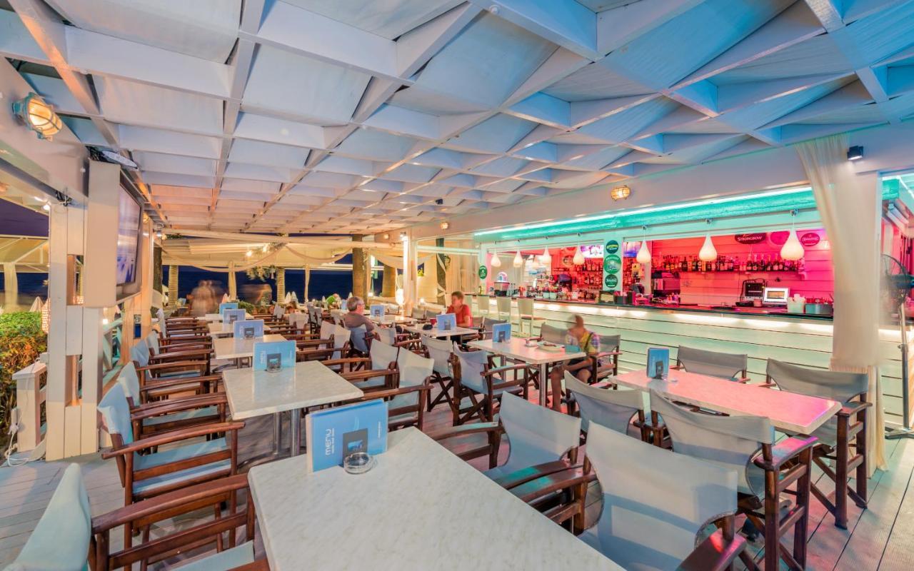 Phoenix Beach Hotel Планос Экстерьер фото